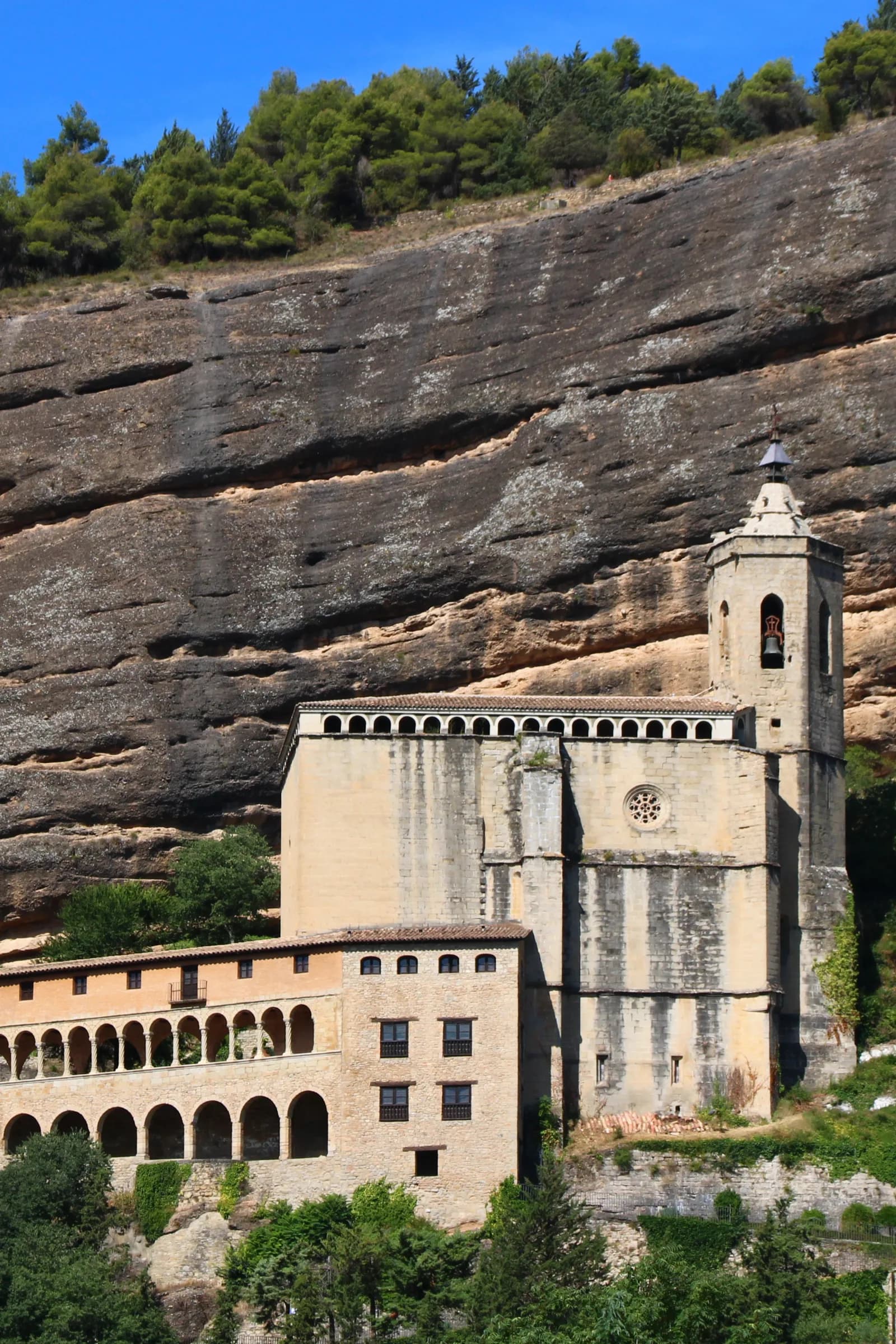 Iglesia de Graus, pueblo medieval del Pirineo de Huesca