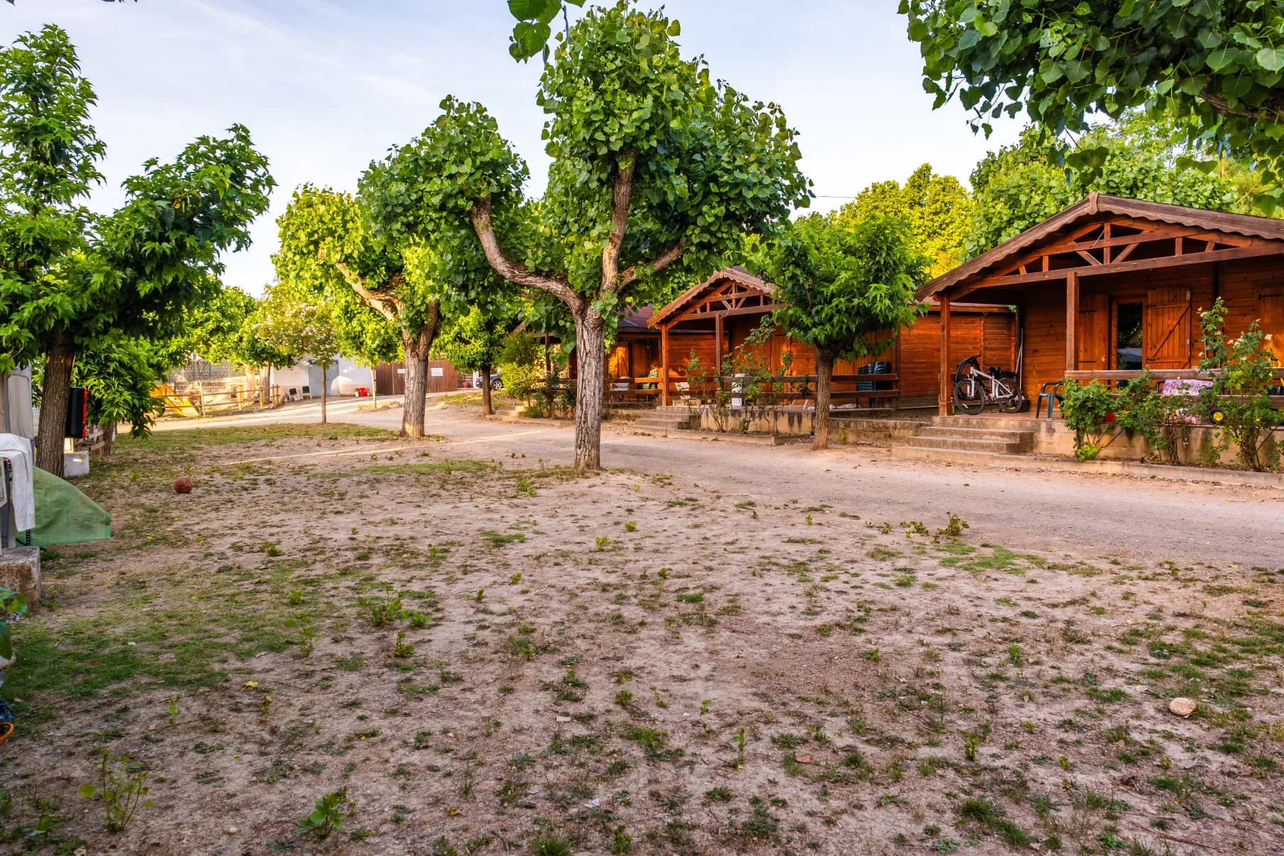 Zona de parcelas junto a los bungalows